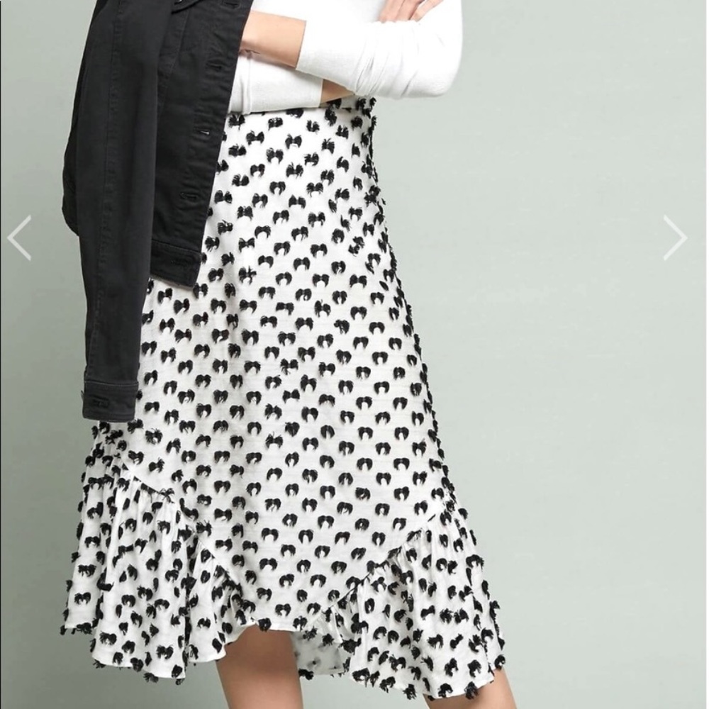 Anthropologie Eva Franco Mod Textured Midi Length Skirt White Black  Size 2